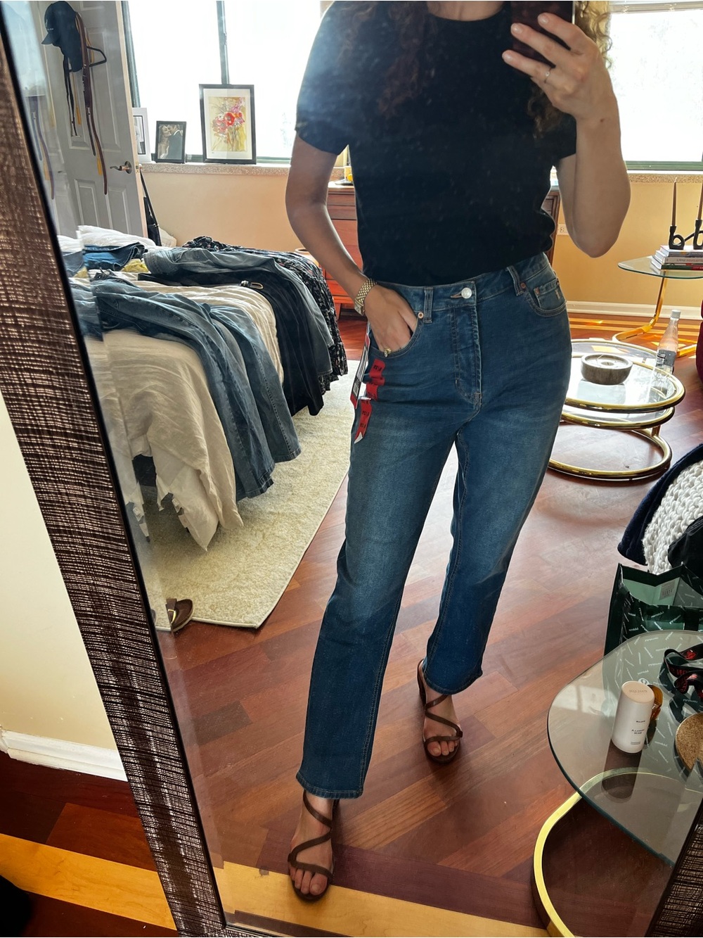 Frye Mid-Rise Straight Leg Women’s Jeans in Medium Blue NWT